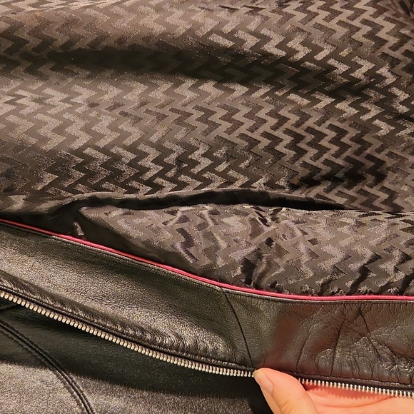 Wilson's leather jacket - Picture 3 of 4